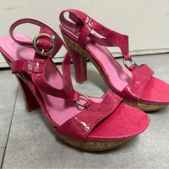 Miss Bison pink heels, size 9 - Picture 1 of 2